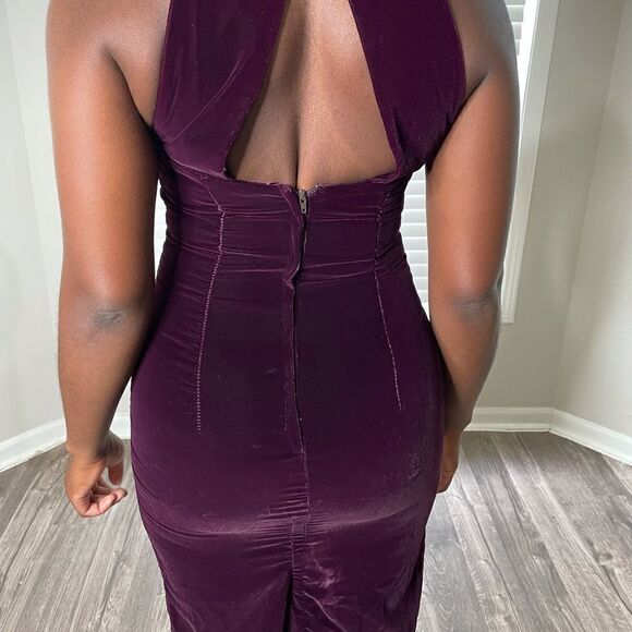 Jessica McClintock Gunn Sax Vintage Velvet and Pearl Thigh Split Evening Gown - Picture 6 of 12